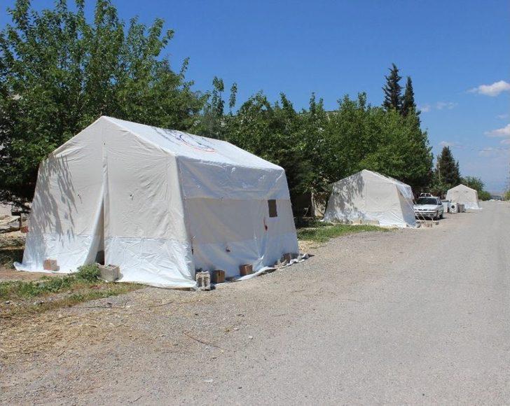 Depremzedelerin Çadırları Kuruldu G3