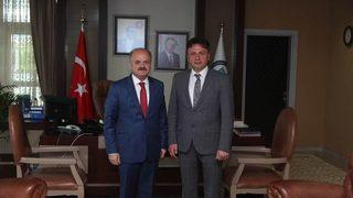 Vali Çakacak, Esogü Rektörü Şenocak’ı Ziyaret Etti