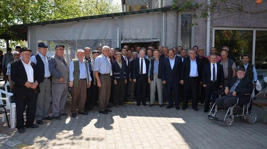 Vali Ceylan Karamehmet Mahallesi&rsquo;nde Vatandaşlarla Bir Araya Geldi