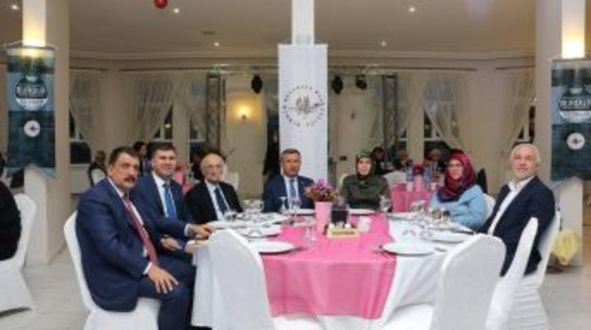 Başkan Sara&ccedil;oğlu, Burdur&rsquo;da D&uuml;zenlenen Tarihi Kentler Birliği Toplantısı&rsquo;na Katıldı