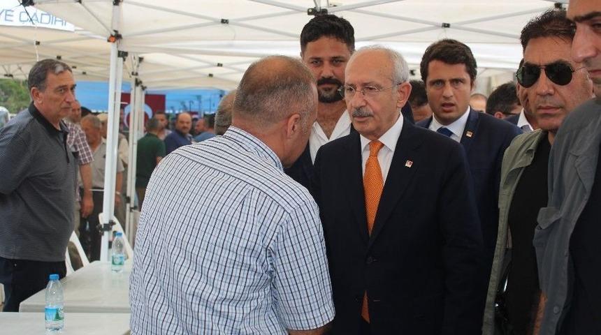 Kılı&ccedil;daroğlu&rsquo;ndan Şehit Evine Ziyaret