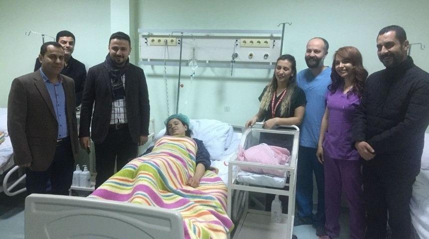 Şırnak&rsquo;ta Yeni Yılın İlk Bebeği D&uuml;nyaya Geldi