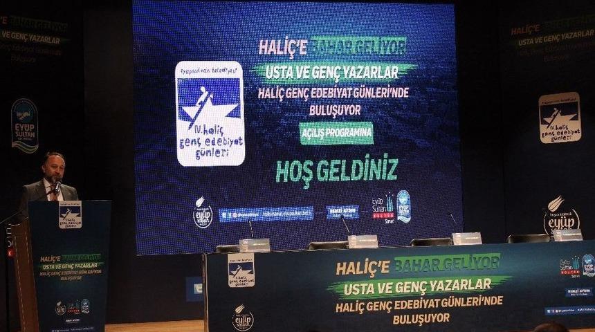 Usta Ve Gen&ccedil; Yazarlar &rsquo;hali&ccedil; Edebiyat G&uuml;nleri&rsquo;nde Buluştu