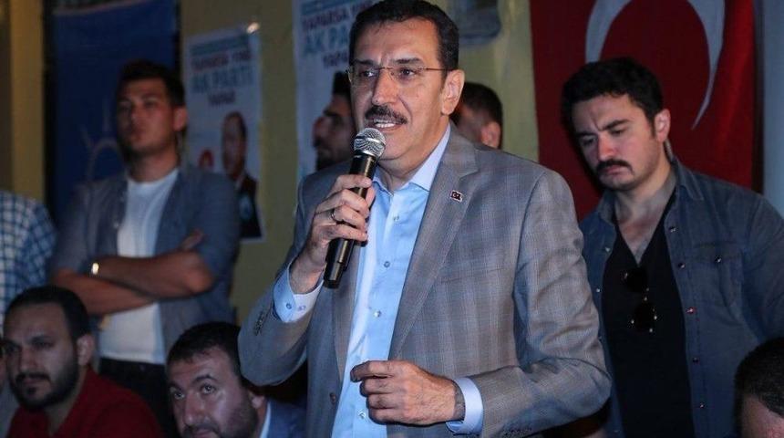 G&uuml;mr&uuml;k Ve Ticaret Bakanı B&uuml;lent T&uuml;fenkci: