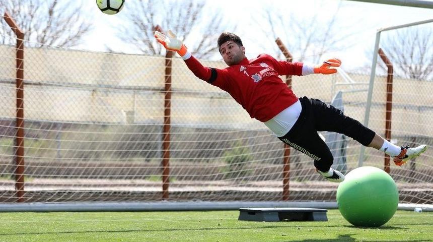 Sivasspor’da, Gençlerbirliği Mesaisi Sürüyor