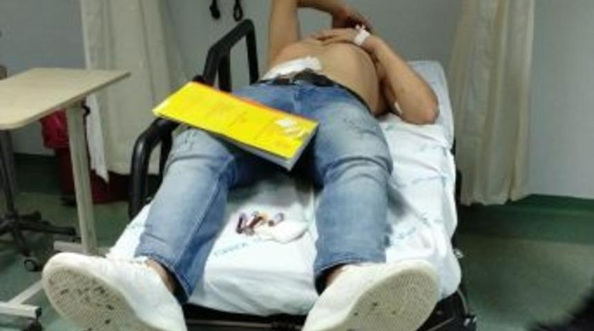 Samsun&rsquo;da Bı&ccedil;aklı Saldırıya Uğrayan 2 Gen&ccedil; Hastanelik Oldu