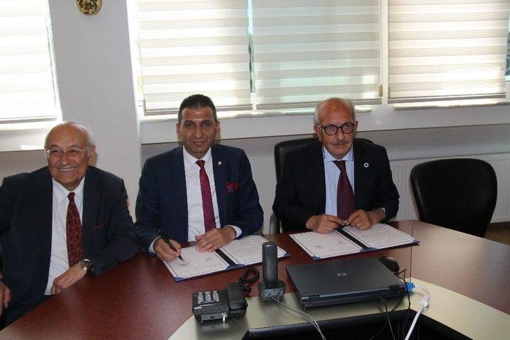Mersin Barosu İle Çağ Üniversitesi İşbirliği Protokolü İmzaladı