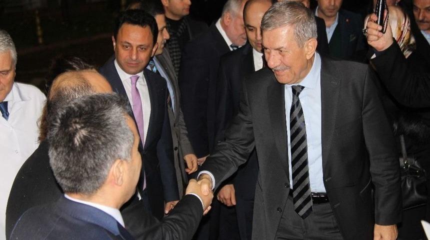 Sağlık Bakanı Ahmet Demircan&rsquo;dan Yeni Yılın İlk Bebeklerine Ziyaret