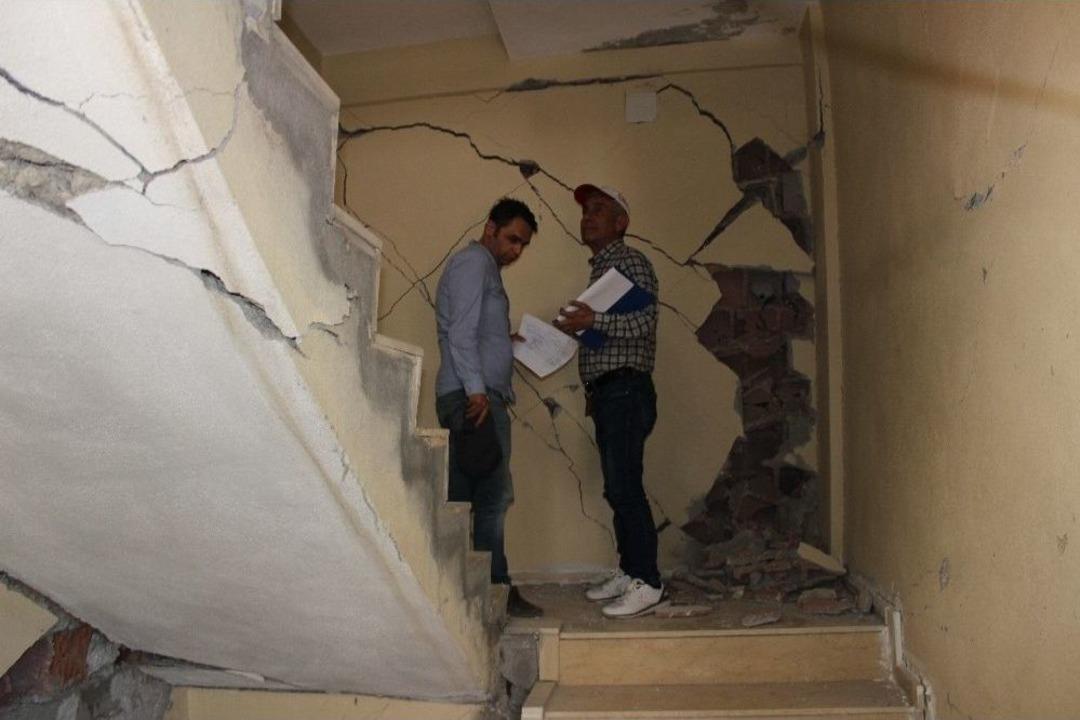 Samsat&rsquo;ta Yapıların &Ouml;n Hasar Tespiti Yapıldı