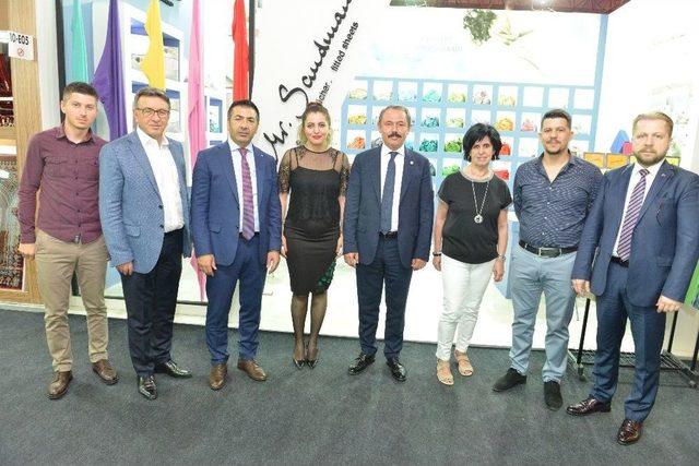 Dto Başkanı Evtek Fuarına Katılan Firmaları Ziyaret Etti 2