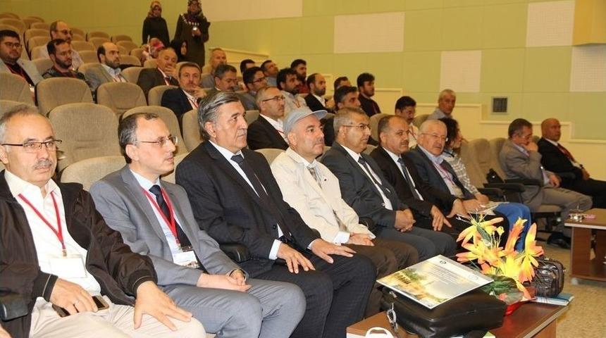 İslam Hukuk&ccedil;uları Koordinasyon Toplantısı Hr&uuml;&rsquo;de Yapıldı