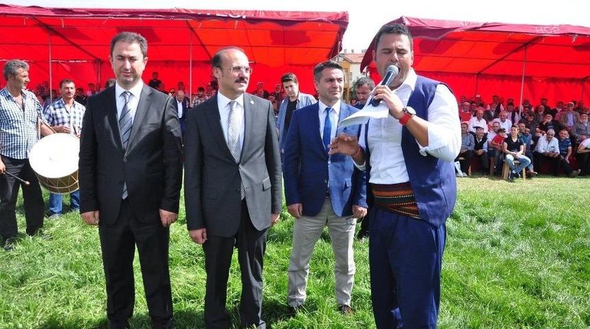 Tarihi Kırkpınar Başpehlivanları Sorgun Er Meydanında Boy G&ouml;sterdiler