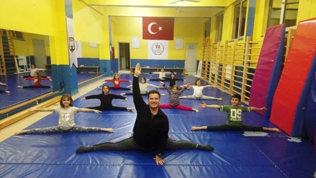 Ayvalık&rsquo;ta Gen&ccedil;lik Hizmetleri Ve Spor M&uuml;d&uuml;rl&uuml;ğ&uuml;&rsquo;nden Yaz Spor Okulları