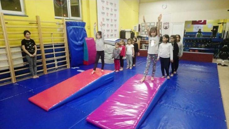 Ayvalık’ta Gençlik Hizmetleri Ve Spor Müdürlüğü’nden Yaz Spor Okulları G2