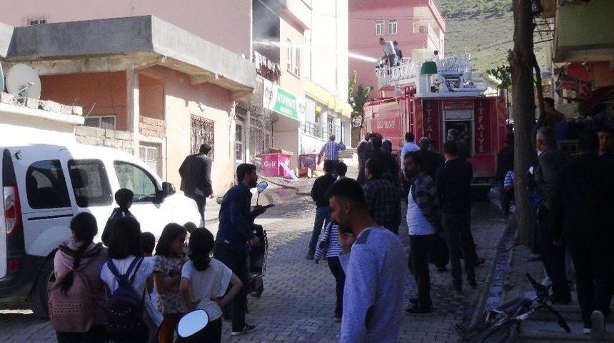 Gerc&uuml;ş&rsquo;te &Ccedil;ıkan Yangında 1 Ev K&uuml;l Oldu