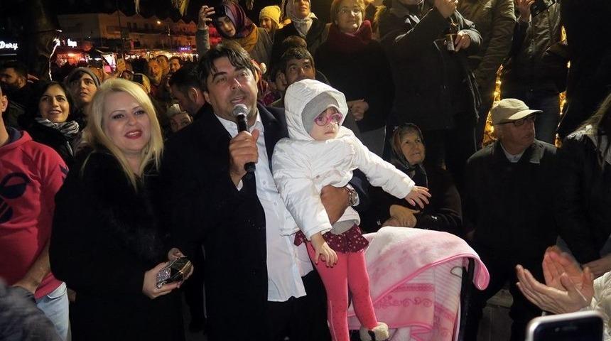 Fo&ccedil;a&rsquo;da Yeni Yıl Coşkusu