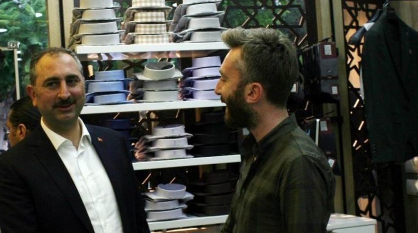 Adalet Bakanı G&uuml;l Kilis&rsquo;te Esnafı Ziyaret Etti