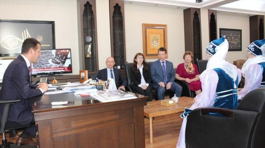 Alabuga Heyetinden &Uuml;rkmezer&rsquo;e Teşekk&uuml;r Ziyareti