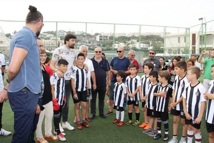 Tolga Zengin Minik Kartallarla Buluştu G2