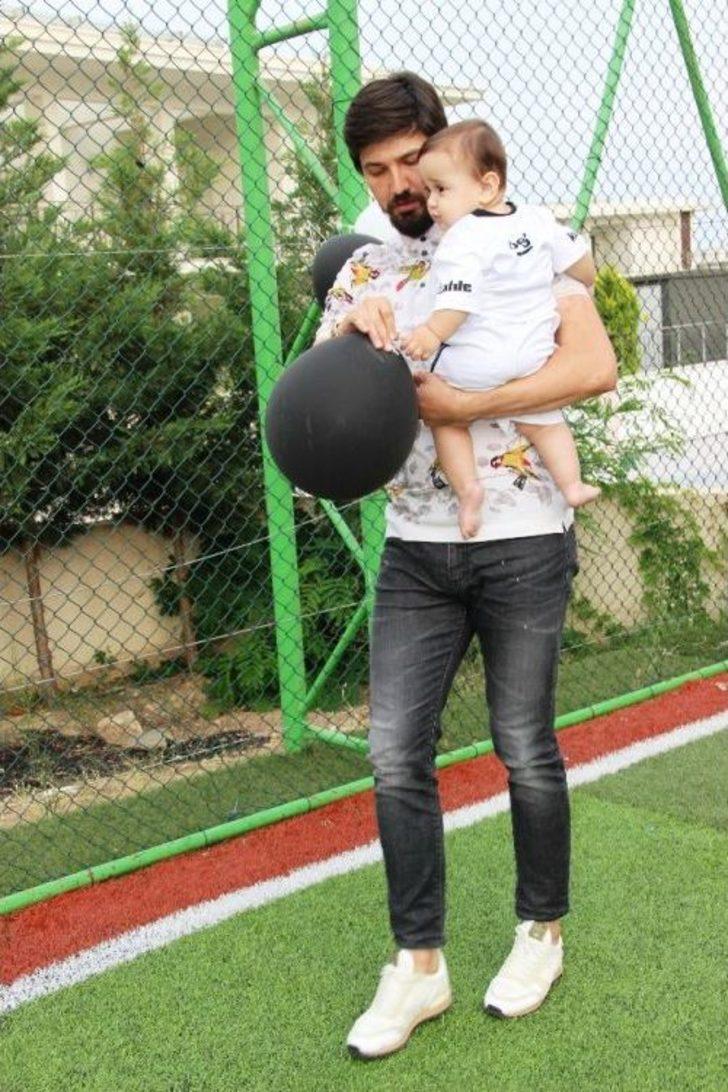 Tolga Zengin Minik Kartallarla Buluştu G1