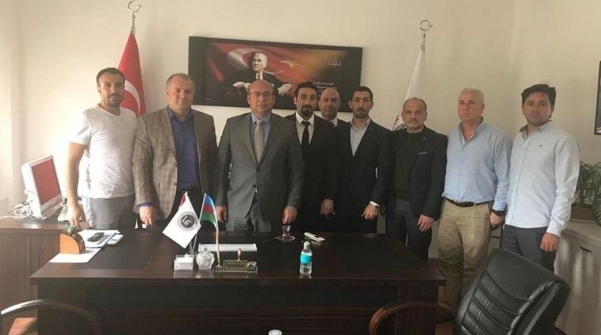 Başkan G&uuml;lbey, M&uuml;d&uuml;r Turan&rsquo;ı Ziyaret Etti