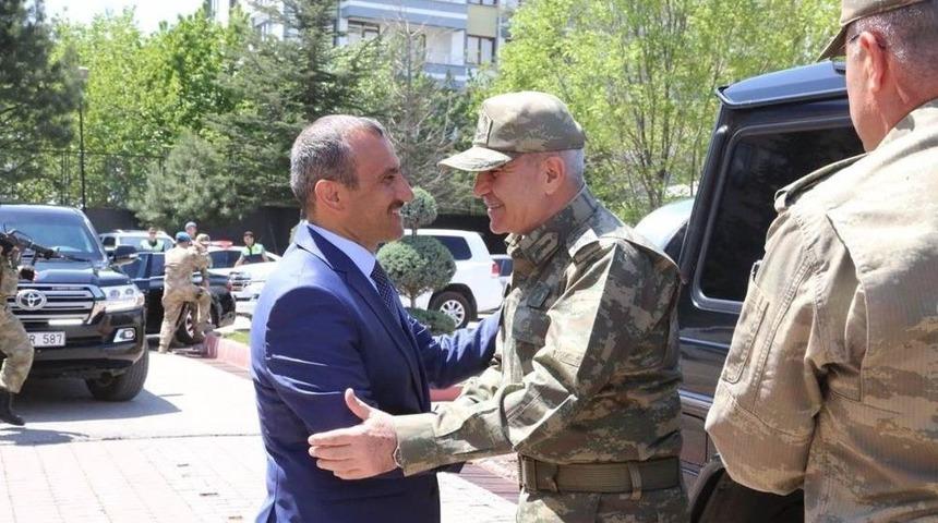 3. Ordu Komutanı Orgeneral Savaş Tunceli&rsquo;de