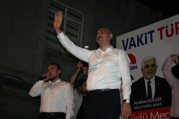 Adalet Bakanı Gül: “apoletini Sökmek İstediğin Mehmetçiğimiz Gidiyor Kandil’e Sıkıysa Gel Apoletini Sök” G2