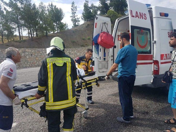 Denizli’de Trafik Kazası: 11 Yaralı G4
