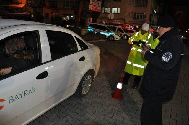 Yılbaşı Gecesi Trafik Ve Asayiş Kontrolü