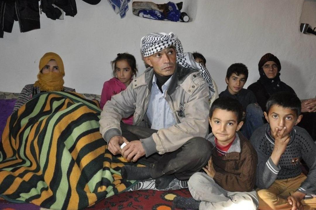 11 N&uuml;fuslu Ailenin Tek Odalı Evde Yaşam M&uuml;cadelesi