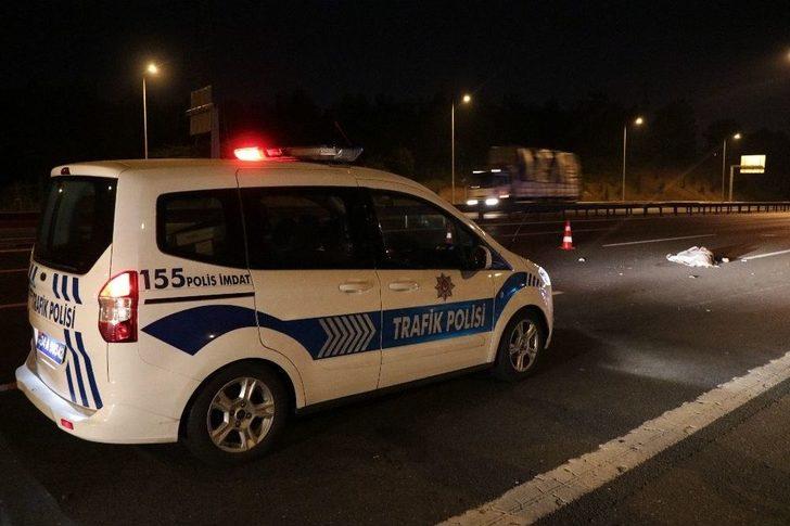 Kendi Yaptığı Kazadan Kurtuldu Ama Başka Araç Ezdi G5