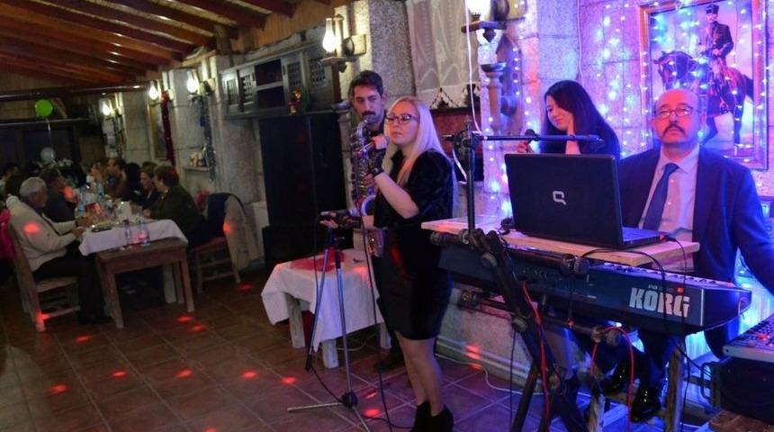 Didim Yeni Yılı Renkli G&ouml;r&uuml;nt&uuml;lerle Karşıladı