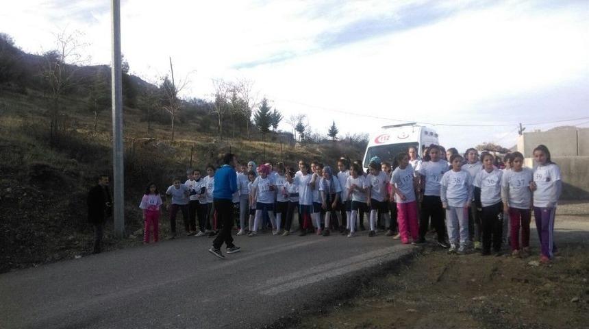 Sason&rsquo;da &lsquo;atat&uuml;rk Kır Koşusu&rsquo; Yapıldı