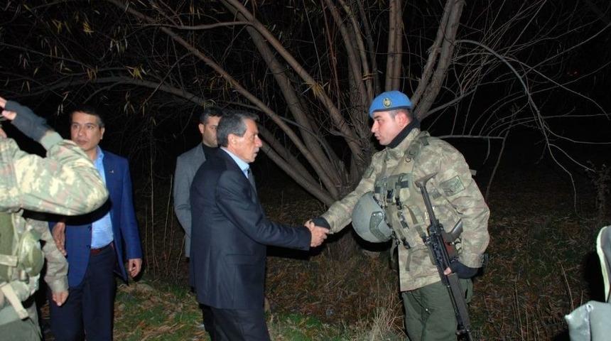 Vali Kalkancı Polis Ve Askeri Yalnız Bırakmadı