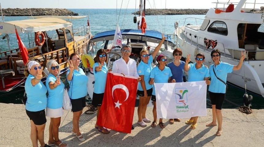 Barışa Yelken Açan Kadınlar Side’de