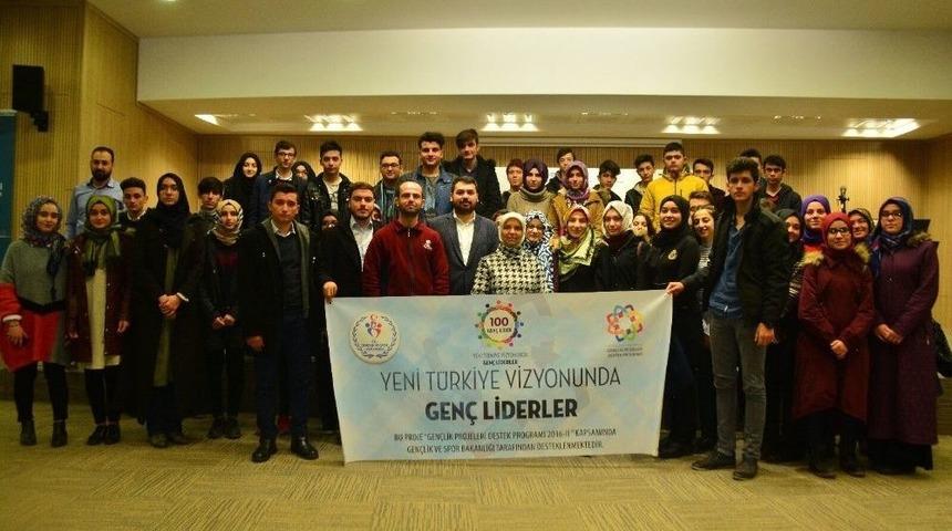 Milletvekili Erdoğan&rsquo;dan Gen&ccedil;lere Hedeflerinizi B&uuml;y&uuml;k Tutun Tavsiyesi