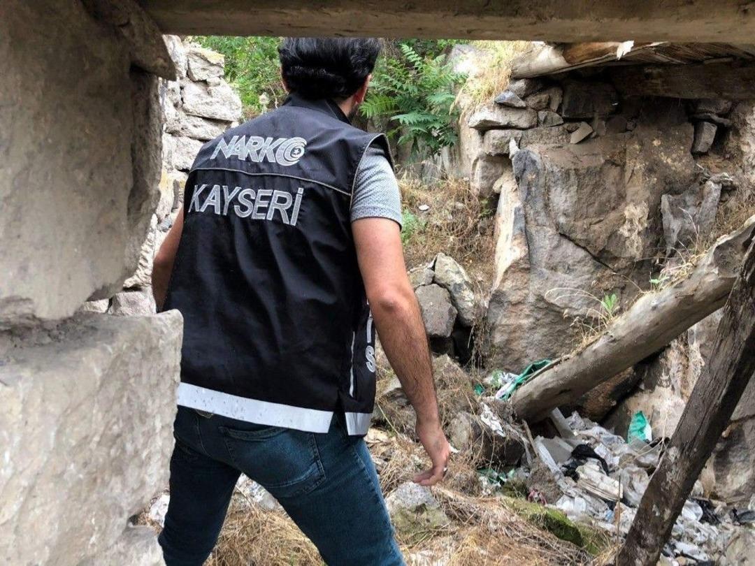Kayseri&rsquo;de 327 Polisle Narkotik Uygulaması