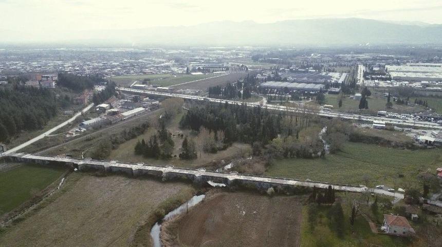 Bin 500 Yıllık Tarihi K&ouml;pr&uuml;ye Estetik Dokunuş