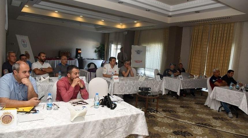 Motorkros Şampiyonasında Görev Alacak Üst Düzey Yöneticilere Seminer