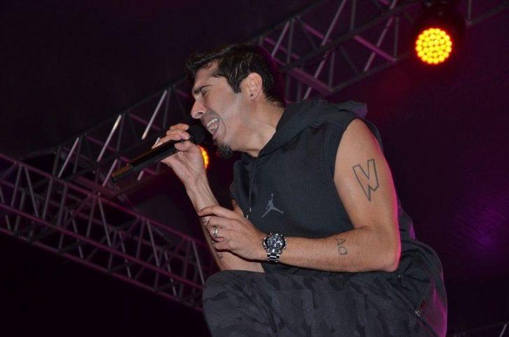 Kuşadalılar Yeni Yıla Manga Konseri İle Girdi G1