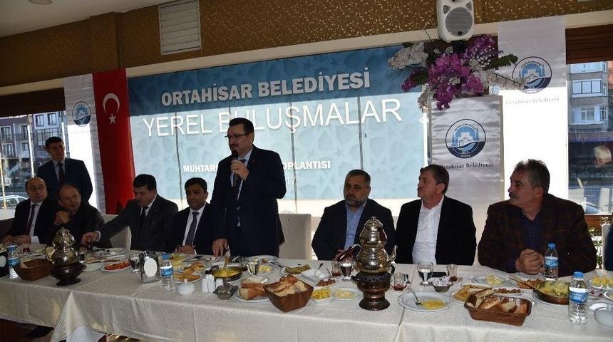 Başkan Gen&ccedil;, Muhtarlarla Bir Araya Geldi