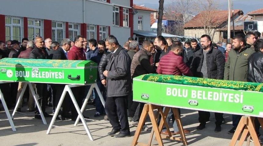 Sobadan Sızan Gazdan &Ouml;len Dede Ve Torunu Defnedildi