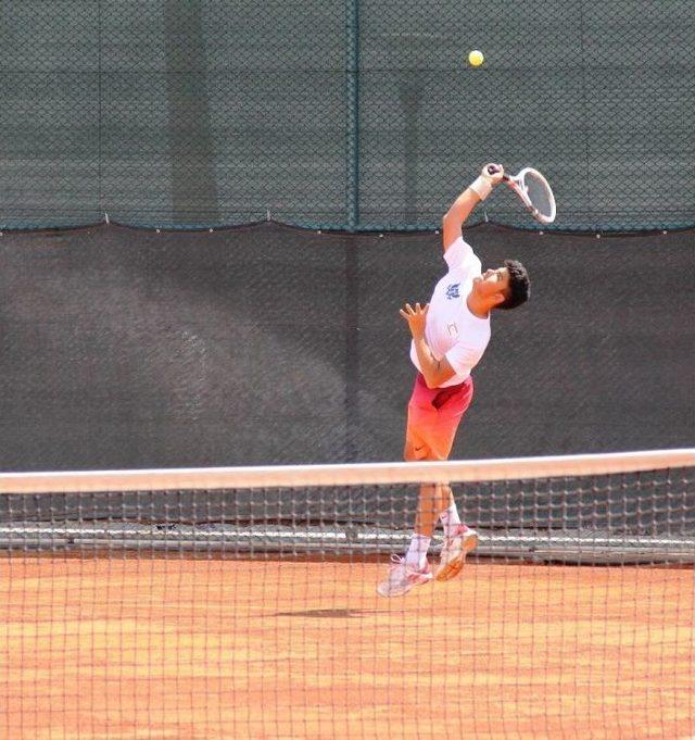 Gençler Türkiye Tenis Şampiyonası, Mersin’de Başladı