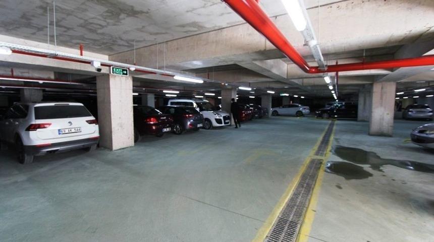 Bayburt’ta Bir Kapalı Otopark Daha Hizmete Başladı