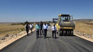 Vali Tekinarslan Asfaltlanan Köy Yollarını Denetledi