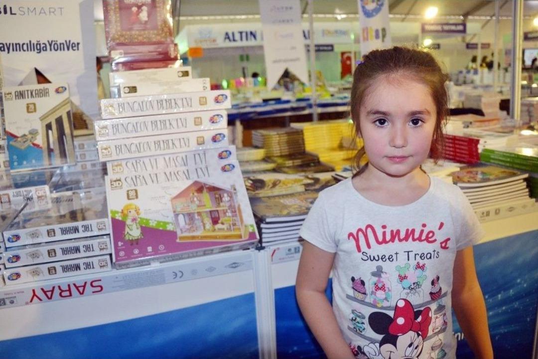 On Binlerce Kitap, Onlarca Yazar Balıkesirlilerle Buluşacak