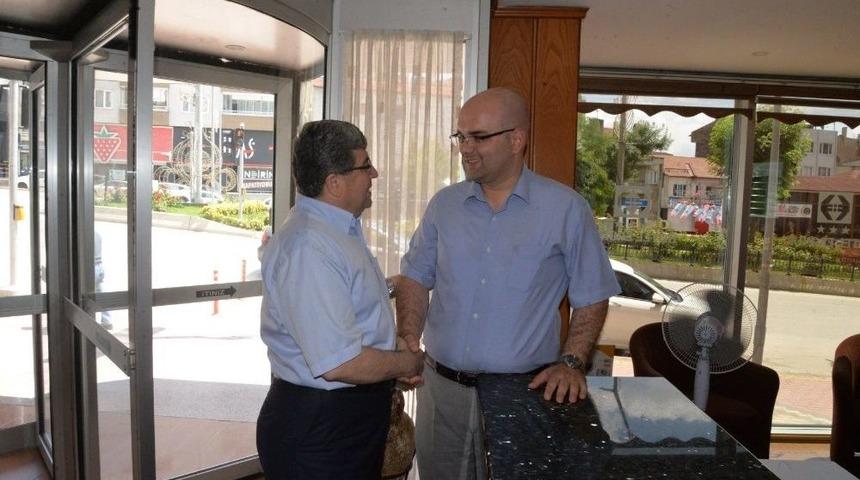 Başkan Can, Vatandaş Ve Esnafla Buluşmaya Devam Ediyor