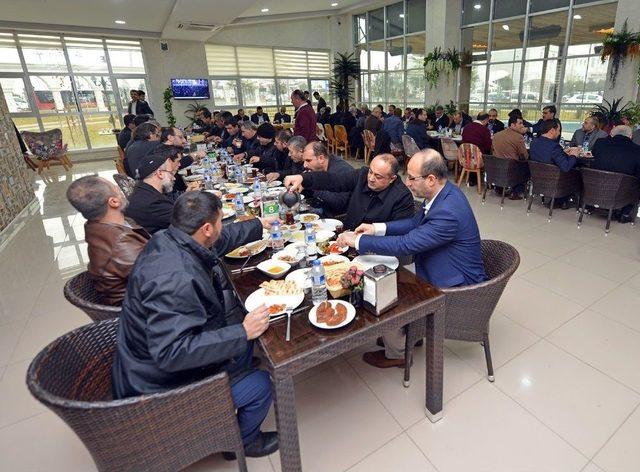 Polat Filistin Direniş Hareketinin Temsilcilerini Ağırladı