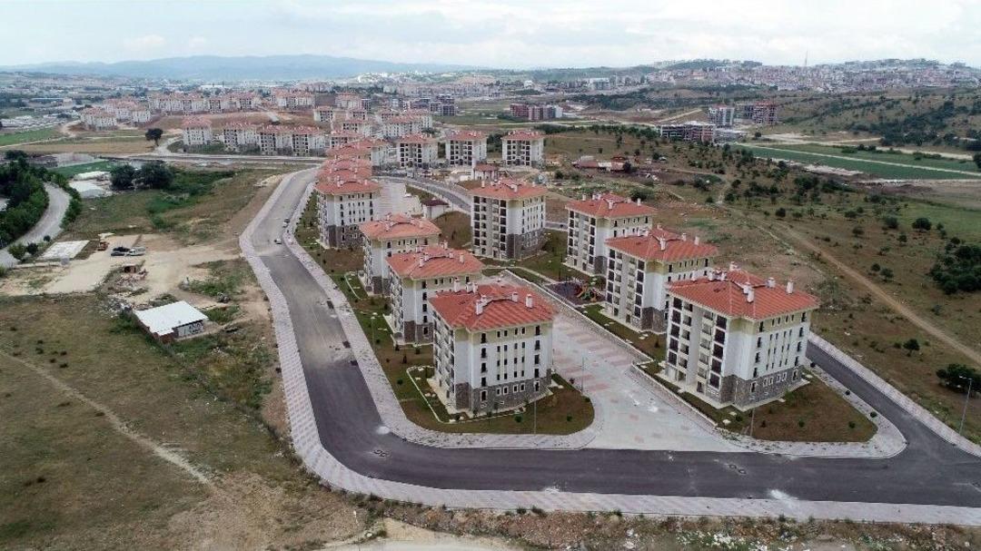 Emekliler Yeni Konutlarına Kavuştu