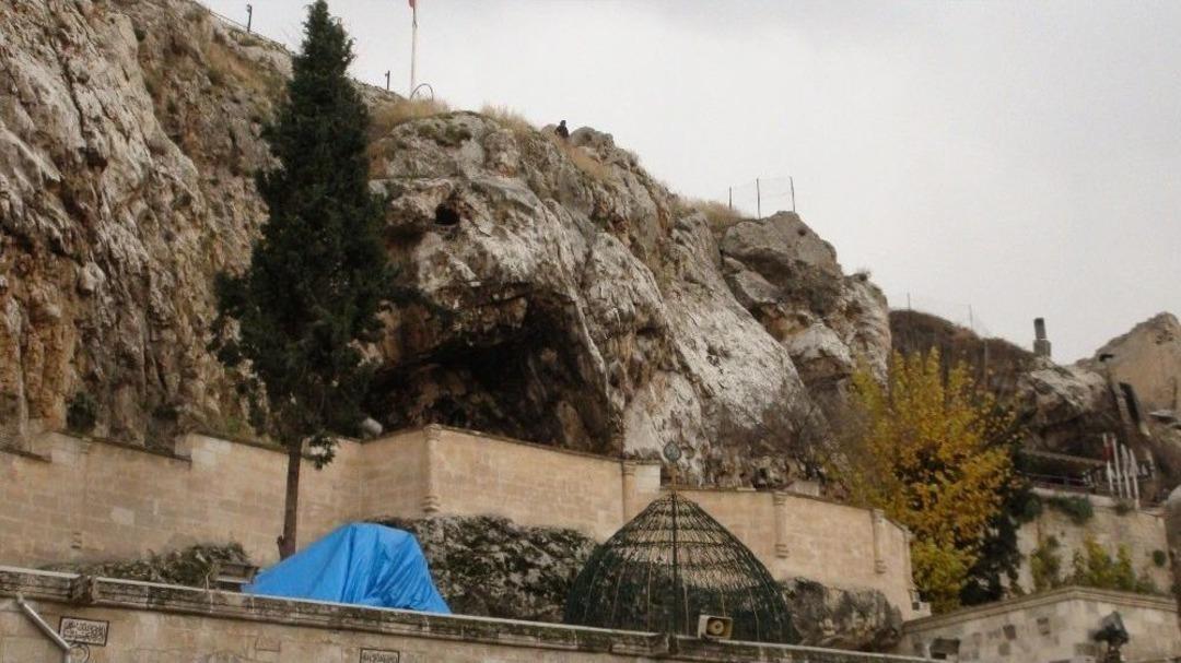 Tarihi Kalede Doğum G&uuml;n&uuml; Selfiesi &Ouml;l&uuml;mle Bitti